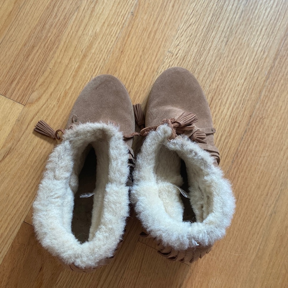 Boots with wedge